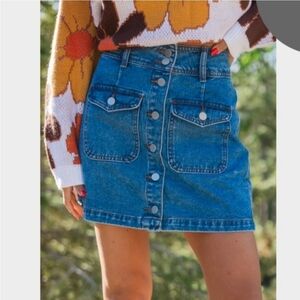 Pink Lily Denim Button Front Mini Skirt – Medium – NWOT